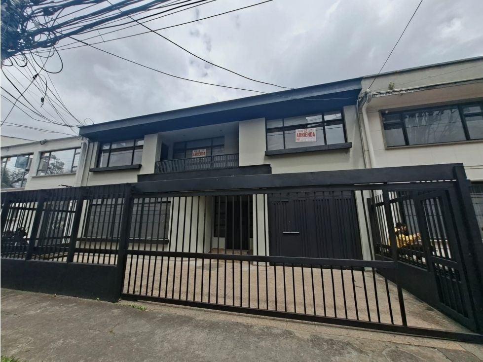 Oficina en arriendo Cundinamarca Bogotá La Castellana 580 m2 Habitaciones 0 Baños 6 Garajes 3 Precio $12500000