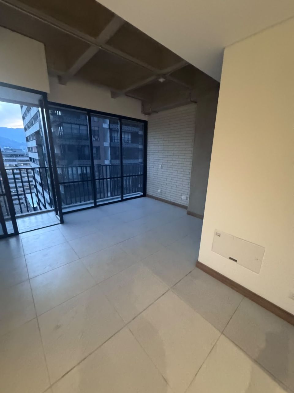 Apartaestudio en arriendo Antioquia Medellín Villa Carlota 60 m2 Habitaciones 1 Baños 2 Garajes 1 Precio $3800000