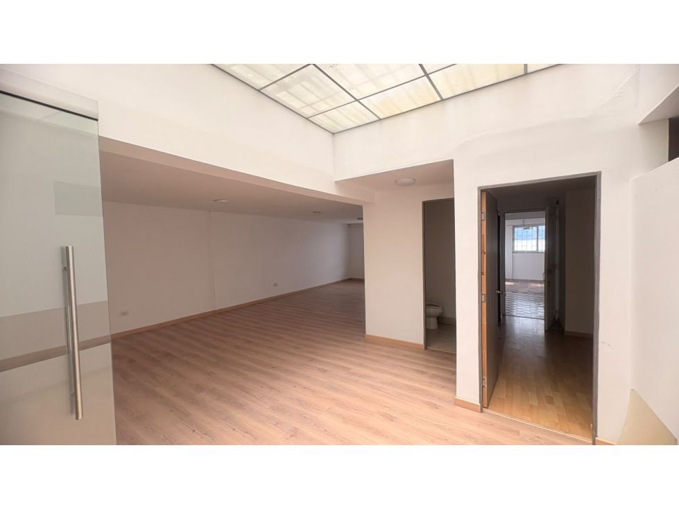Local en arriendo Caldas Manizales Versalles 200 m2 Habitaciones 0 Baños 3 Garajes 0 Precio $4200000