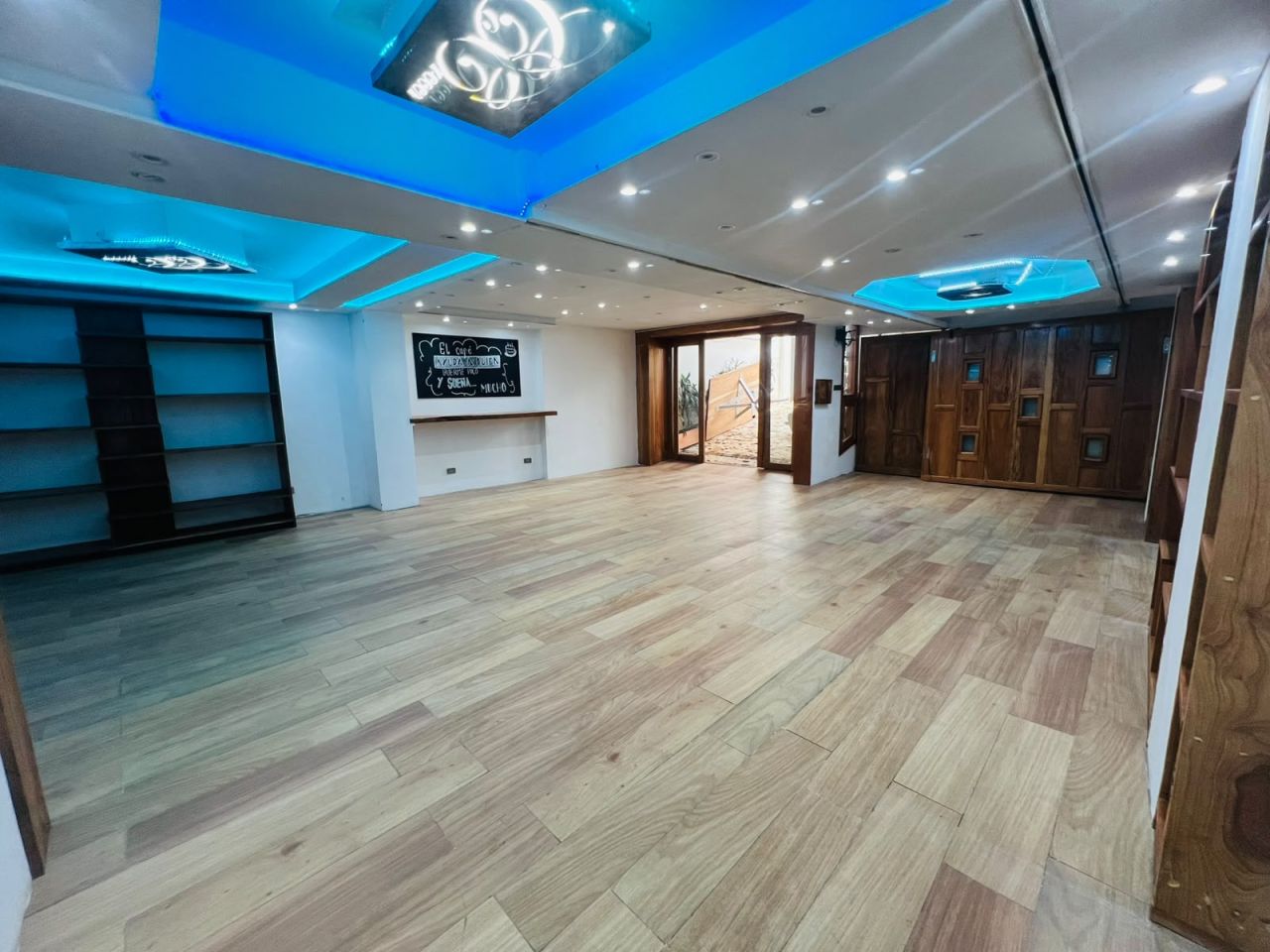Local Comercial en arriendo Antioquia Marinilla Pablo Vi 105 m2 Habitaciones 2 Baños 1 Garajes 0 Precio $3800000
