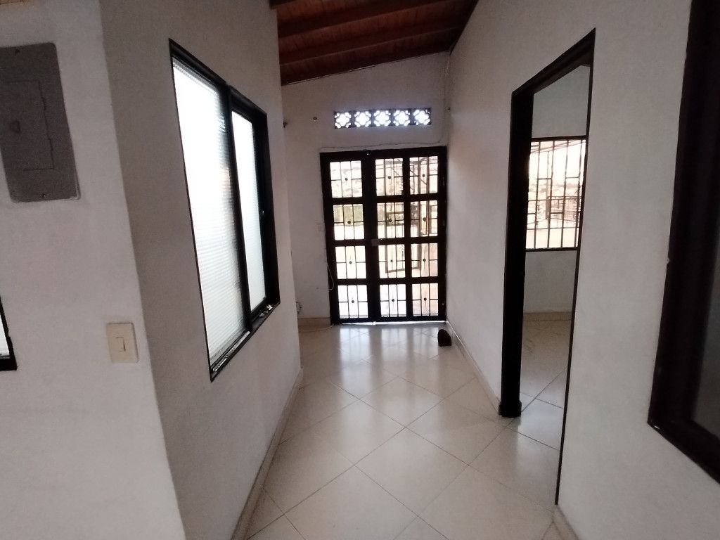 Apartamento en arriendo Antioquia Medellín Francisco Antonio Zea 45 m2 Habitaciones 3 Baños 1 Garajes 0 Precio $1550000