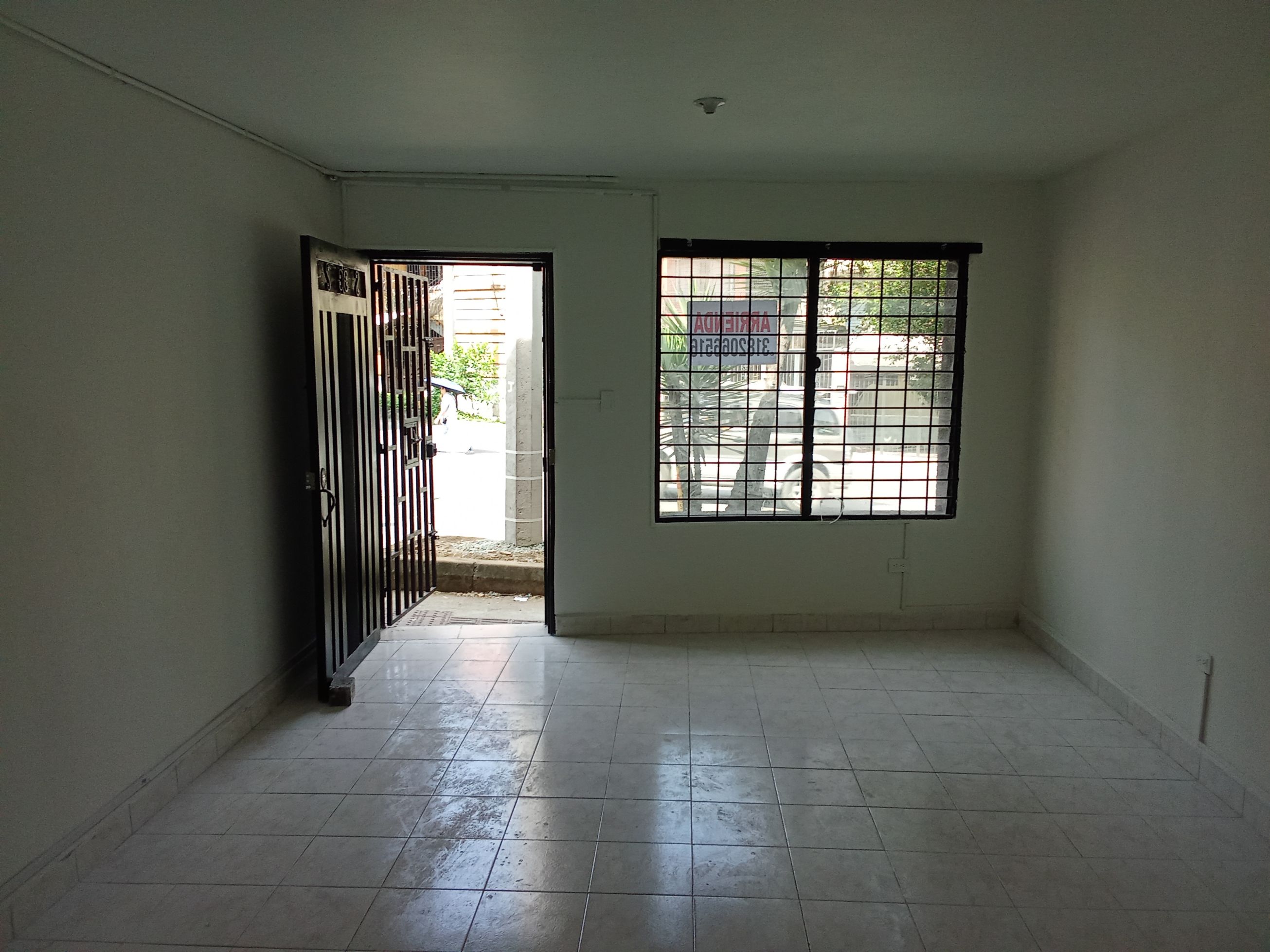 Casa en arriendo Antioquia Medellín Boston 140 m2 Habitaciones 4 Baños 2 Garajes 0 Precio $2600000