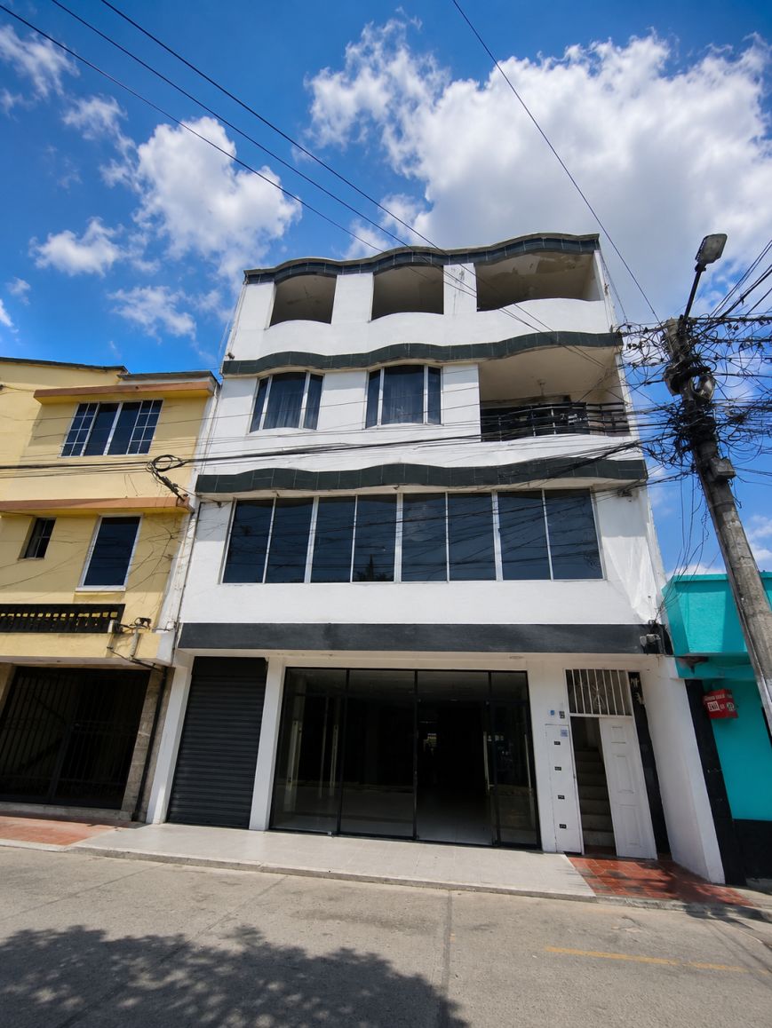 Local Comercial en arriendo Santander Floridablanca Barrion La Cumbre 190 m2 Habitaciones 0 Baños 1 Garajes 0 Precio $2500000