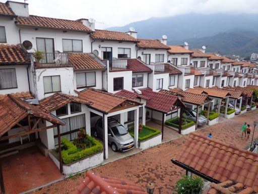 Casa en venta Tolima Ibagué Versalles 133 m2 Habitaciones 3 Baños 2 Garajes 2 Precio $510000000