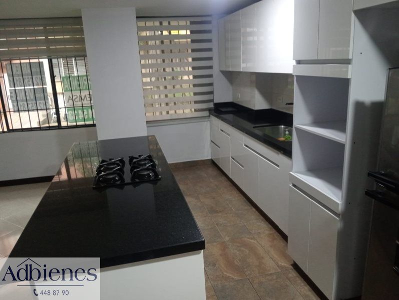 Apartamento en arriendo o venta Antioquia Medellín Laureles 115 m2 Habitaciones 3 Baños 4 Garajes 1 Precio venta $890000000 Precio arriendo $4800000
