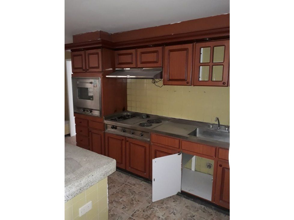 Apartamento en venta Caldas Manizales Los Rosales 162 m2 Habitaciones 5 Baños 2 Garajes 1 Precio $450000000
