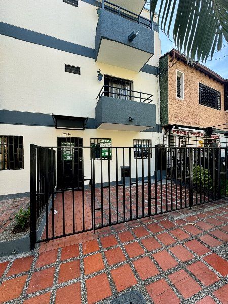 Apartaestudio en arriendo Antioquia Medellín Miravalle 27 m2 Habitaciones 1 Baños 1 Garajes 1 Precio $1600000