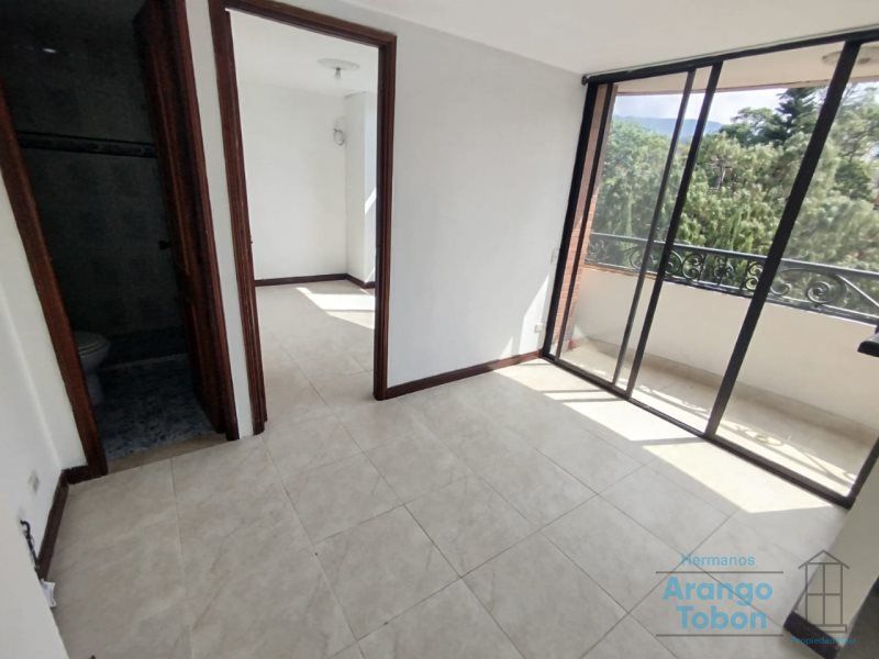 Apartaestudio en arriendo Antioquia Medellín Los Colores 35 m2 Habitaciones 1 Baños 1 Garajes 1 Precio $1800000
