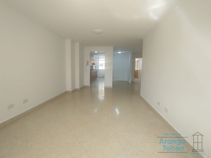 Apartamento en arriendo Antioquia Medellín Santa Rosa De Lima 71 m2 Habitaciones 2 Baños 2 Garajes 1 Precio $3000000
