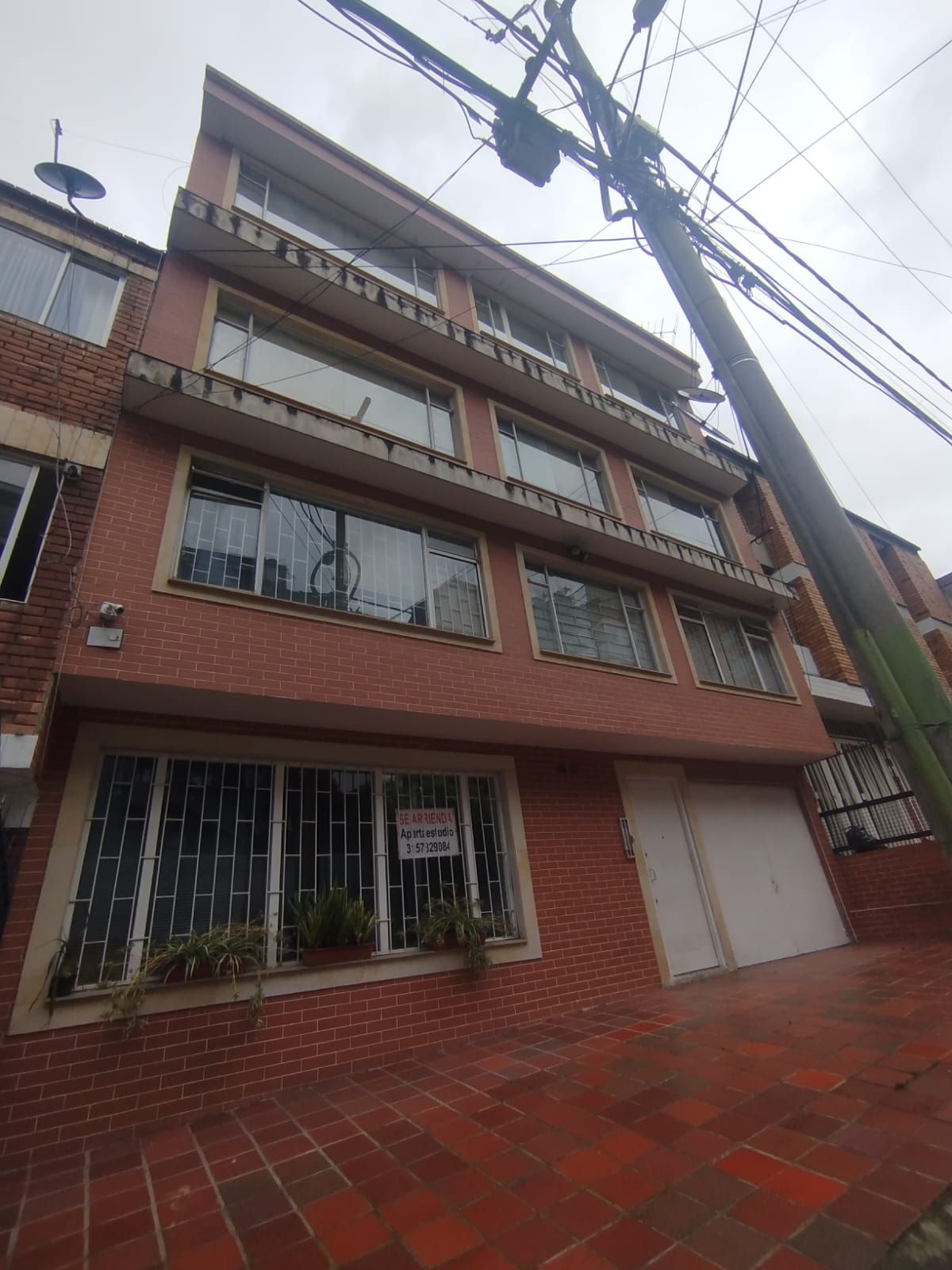 Apartamento en arriendo Cundinamarca Bogotá Pardo Rubio 35 m2 Habitaciones 1 Baños 1 Garajes 0 Precio $1650000