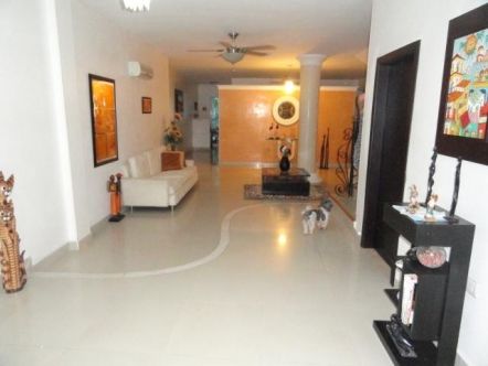 Casa en venta Atlántico Barranquilla Villa Santos 300 m2 Habitaciones 4 Baños 4 Garajes 2 Precio $1600000000