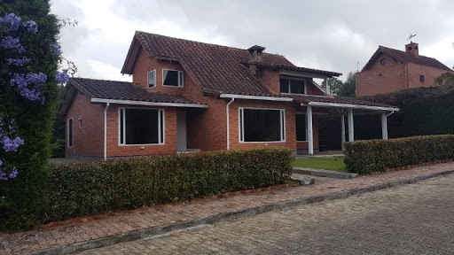 Casa en venta Antioquia El Retiro El Retiro 220 m2 Habitaciones 3 Baños 4 Garajes 2 Precio $990000000