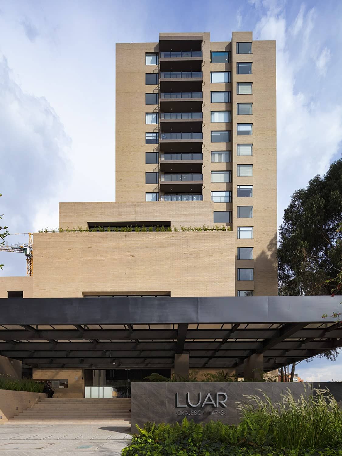 en undefined Undefined Undefined Undefined 137 m2 Garajes 2 Precio $1584000000