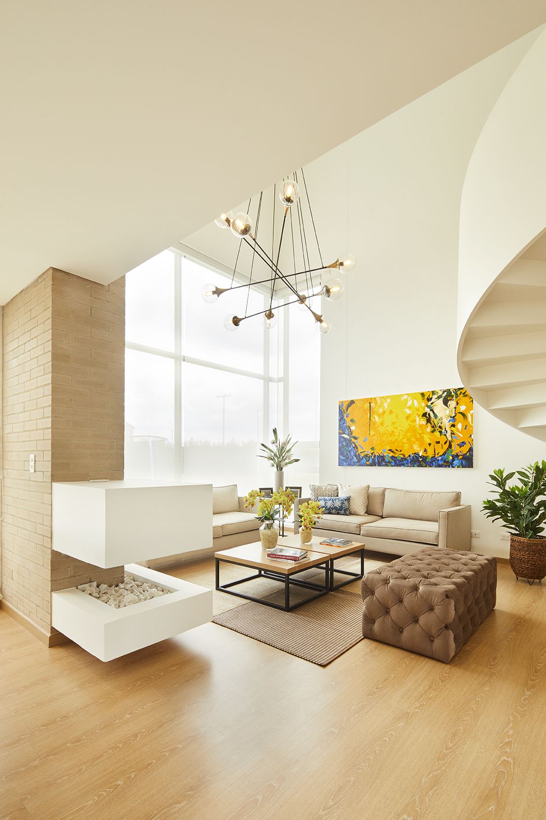 en undefined Undefined Undefined Undefined 165 m2 Habitaciones 3 Baños 3 Garajes 2 Precio $1500000000